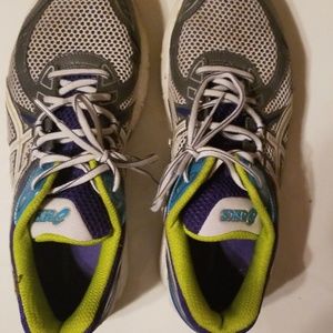 ASIC SHOES  size ten women's